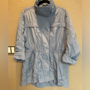 Casablanca Women’s blue gray lightweight wind, and rain jacket. NWOT